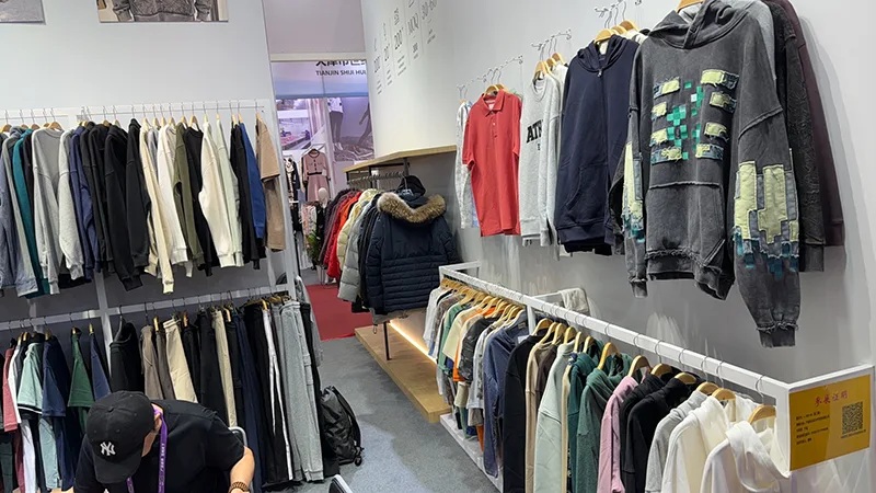 アパレルメーカーはどうすれば生産遅延と在庫圧力を軽減できるでしょうか?